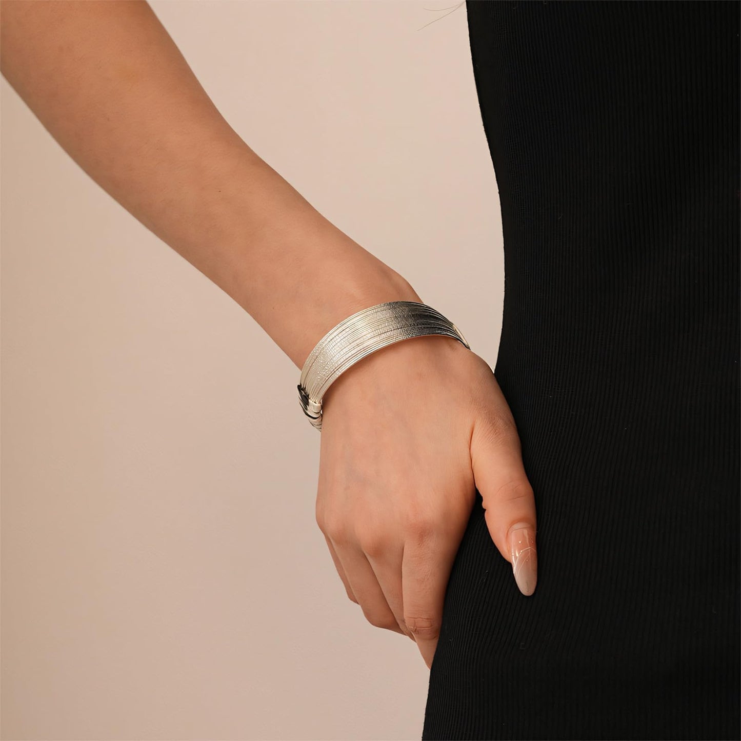 Chunky Silver Bangle Bracelets for Women, Trendy Open Adjustable Filigrace Bracelets with Leather Wrap Stackable Statement Leopard Cuff Bracelet for Women & Men Handmade Jewelry for Christmas Birthday