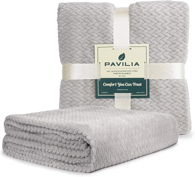 PAVILIA Soft Fleece Light Grey Throw Blanket for Couch, Lightweight Plush Warm Blankets for Bed, Fuzzy Cozy Flannel Blanket Throw for Sofa, Travel, Jacquard Pattern, Light Gray, Twin, 60x80 inch