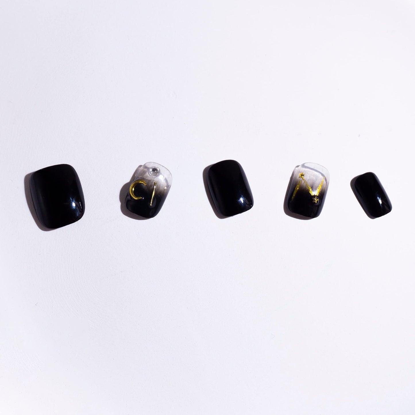 Light Rain Small Size Hand-made Press on Nails, 3D Gel UV Finished False nails with Design by Professional Manicurist