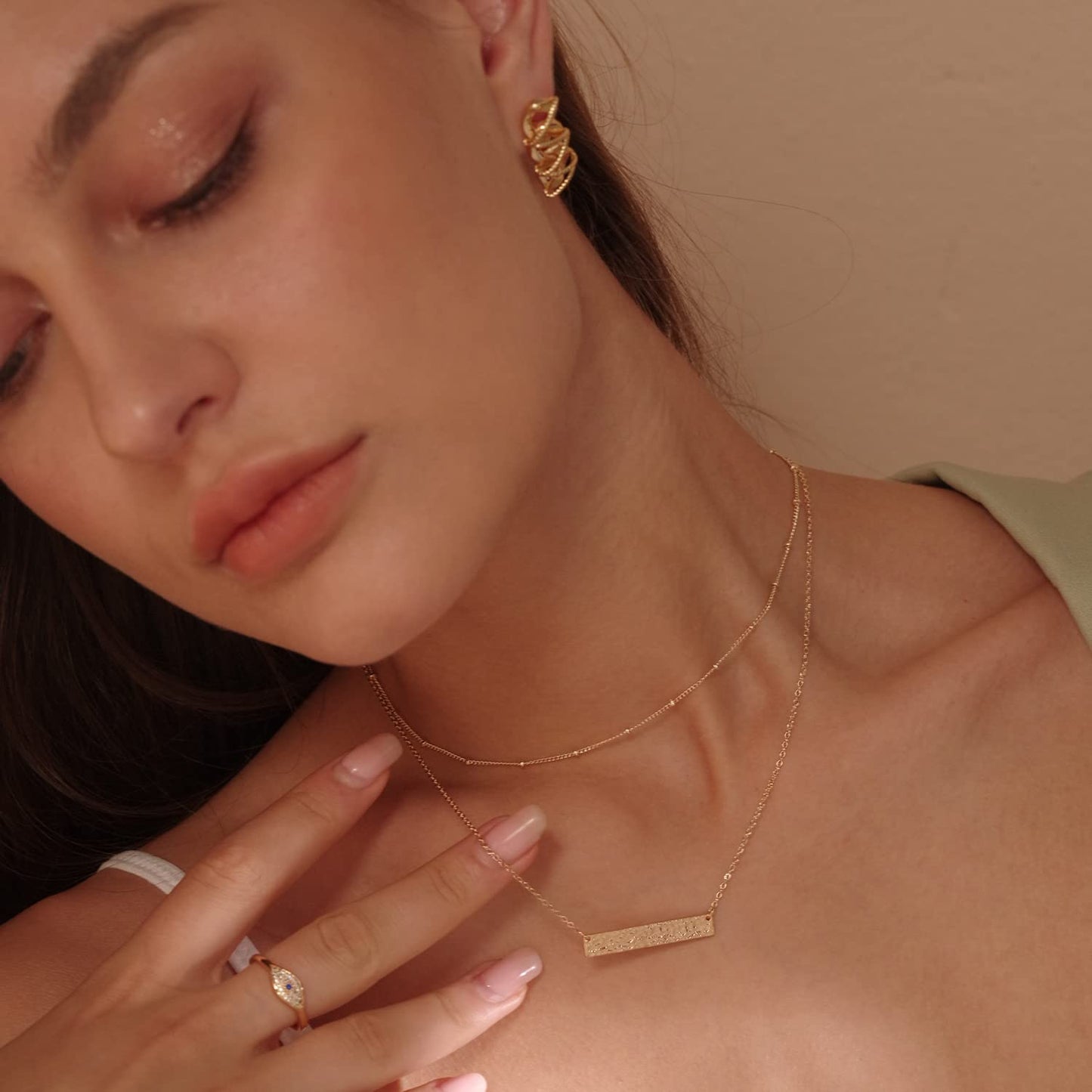 MEVECCO Gold Layered Bar Necklace for Women,18K Gold Plated Cute Balance Horizontal Charm Satellite Bead Chain Necklace