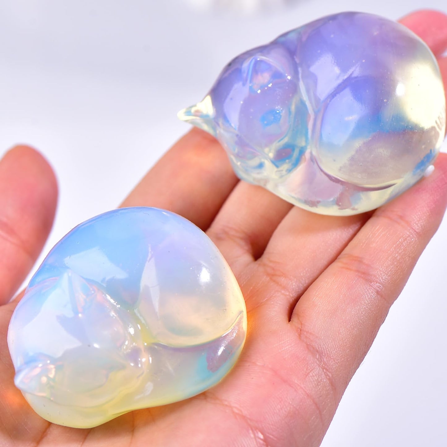 Ytbeoxk 2.1 Inch Opal Cat Crystal Statue, Healing Crystal Sleeping Cat Gemstones Decorations, Lucky Cute Kitten Figurines, White Cat Gift Home Office Desk Decor for Women and Men