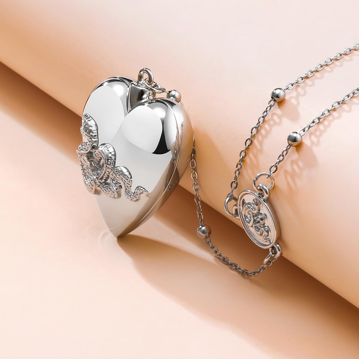 Heart Serpent Pendant Necklace Vintage Gothic Silver Necklace Rosary Style Adjustable Chain Jewelry Gift for Women