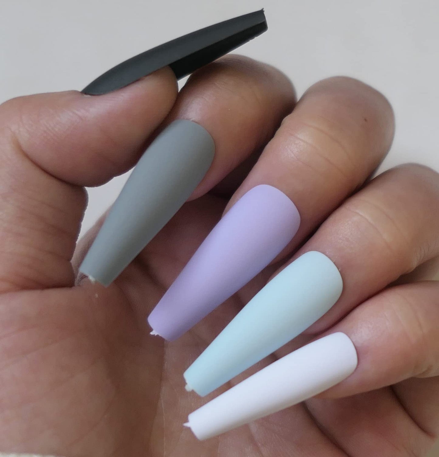 LoveOurHome 300PC Matte Coffin Press on Nails Long Fake Nail Kit, Glue on Nails Press ons Nail Medium Ballerina Acrylic Nails Tips False Nails Artificial Fingernail Full Cover Press-on Nails Coffin