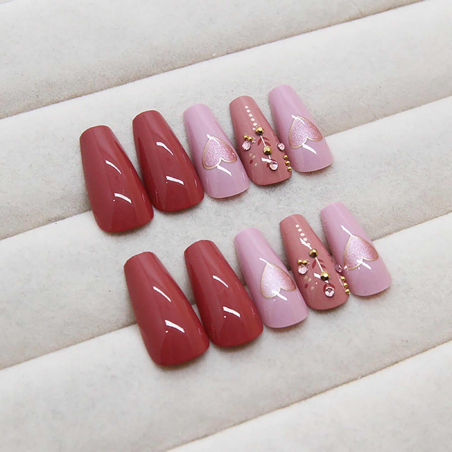 24Pcs Love Heart Press on Nails - Medium Square False Nails, Solid Color, Rhinestones Design, Coffin Acrylic Nails, Full Cover Press Ones, Artificial Nails for Women