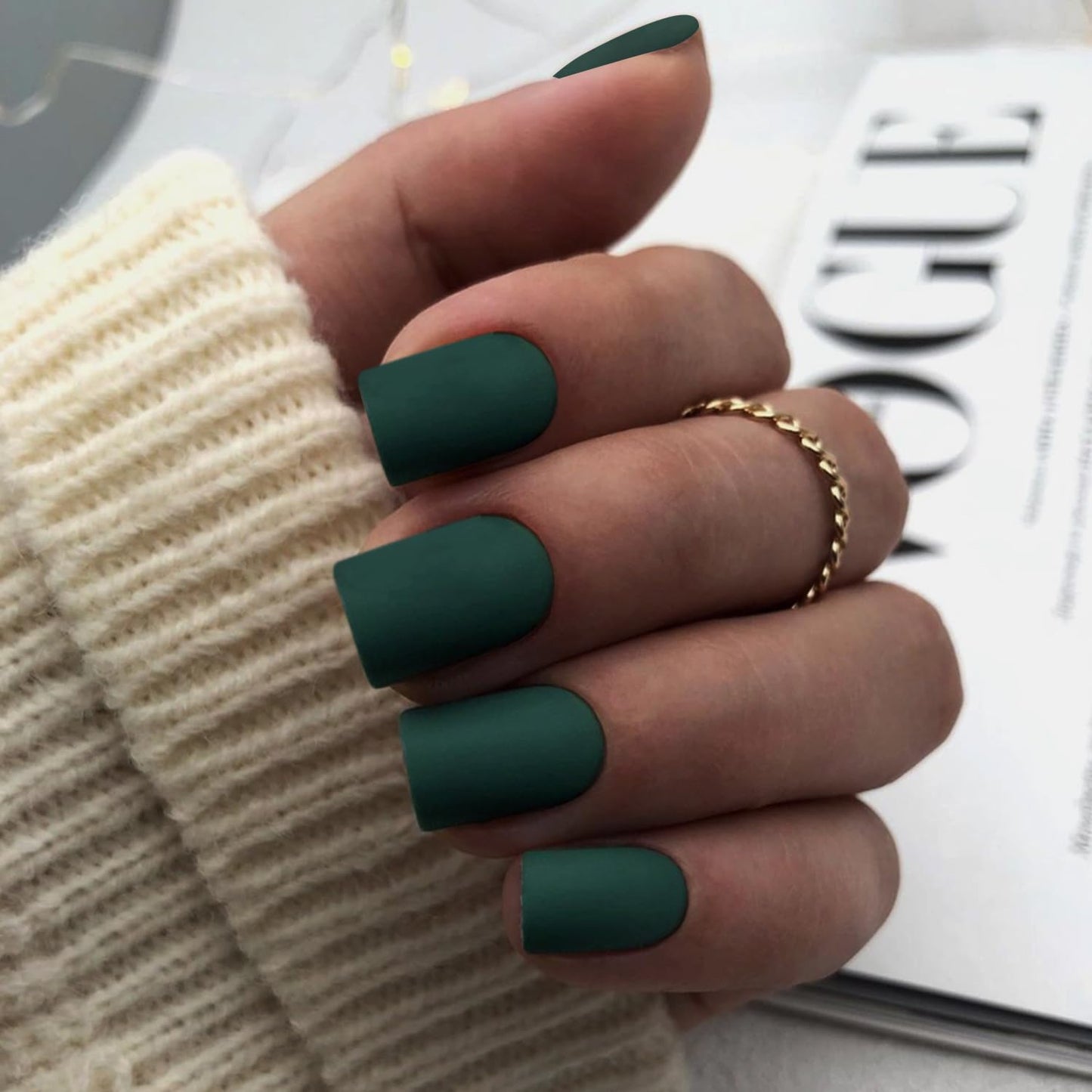 Matte Emerald Green Press on Nails Short Square Fake Nails Short Square Nails Press ons, Soft Gel Acrylic Glue on Nails Stick on for Women Thick Solid Color 24pcs