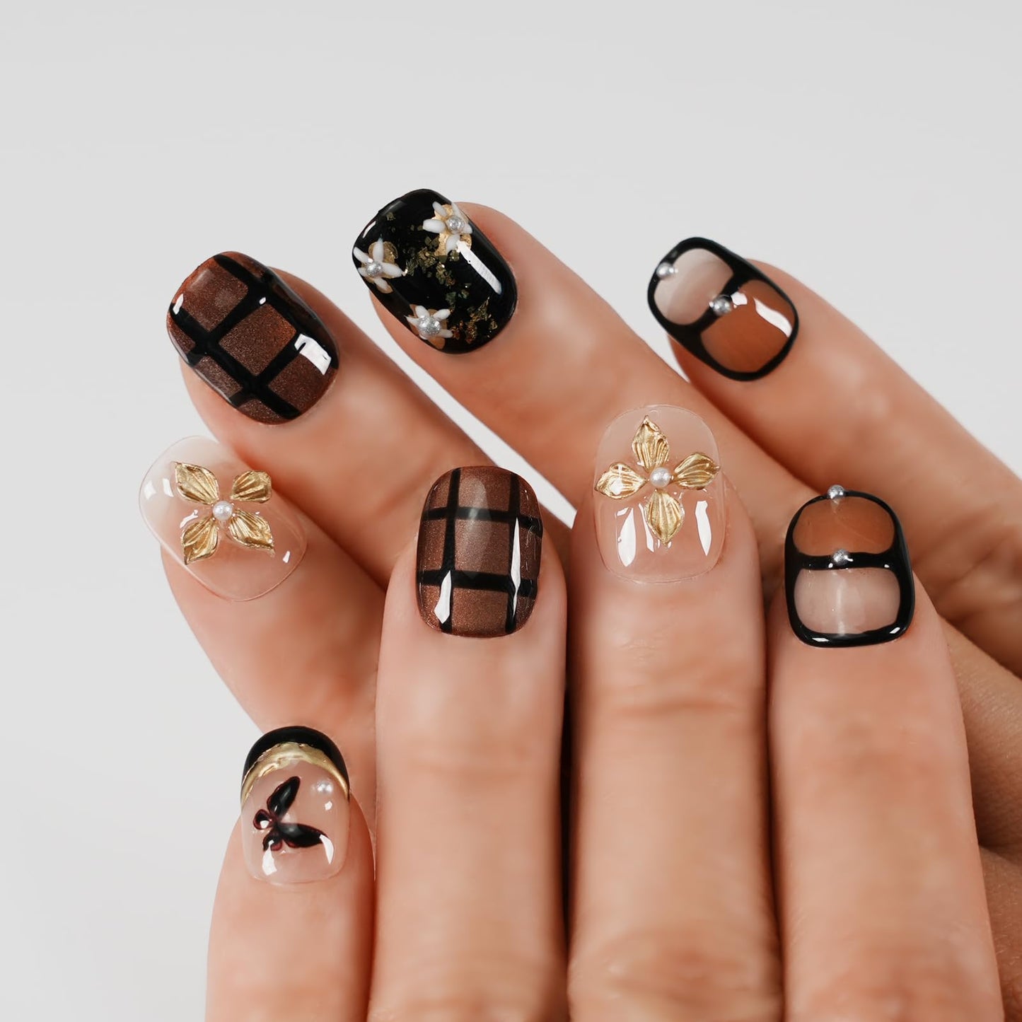 Tesytto 3D Gold Butterfly Press on Nails Short Square - Handmade Flower & Pearl Design, Black Plaid Glossy Reusable False Nails (Vintage Black Gold,L)