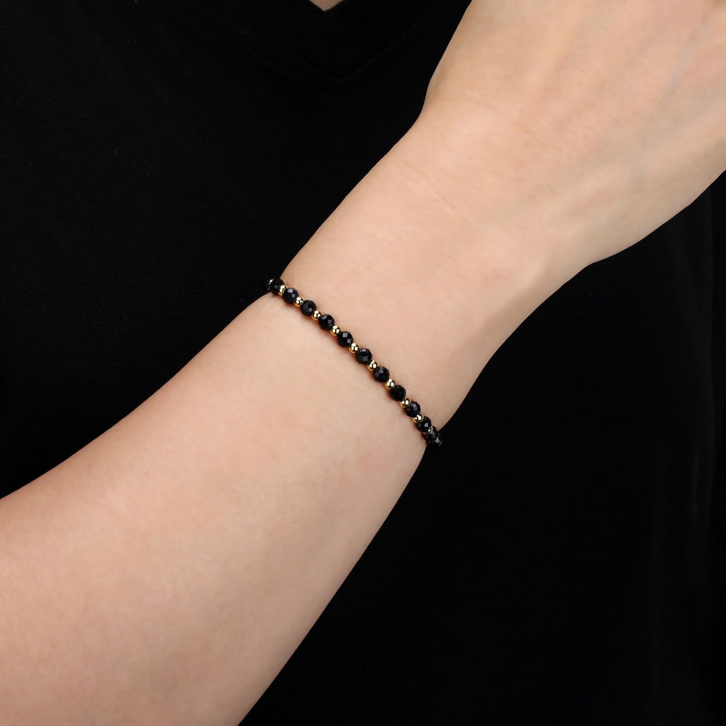 QOGIR Black Onyx - Protecting and Grounding - 14K Gold Plated Beads Natural Gemstone Stretch Elastic Dainty Healing Beaded Bracelets Gifts 4mm