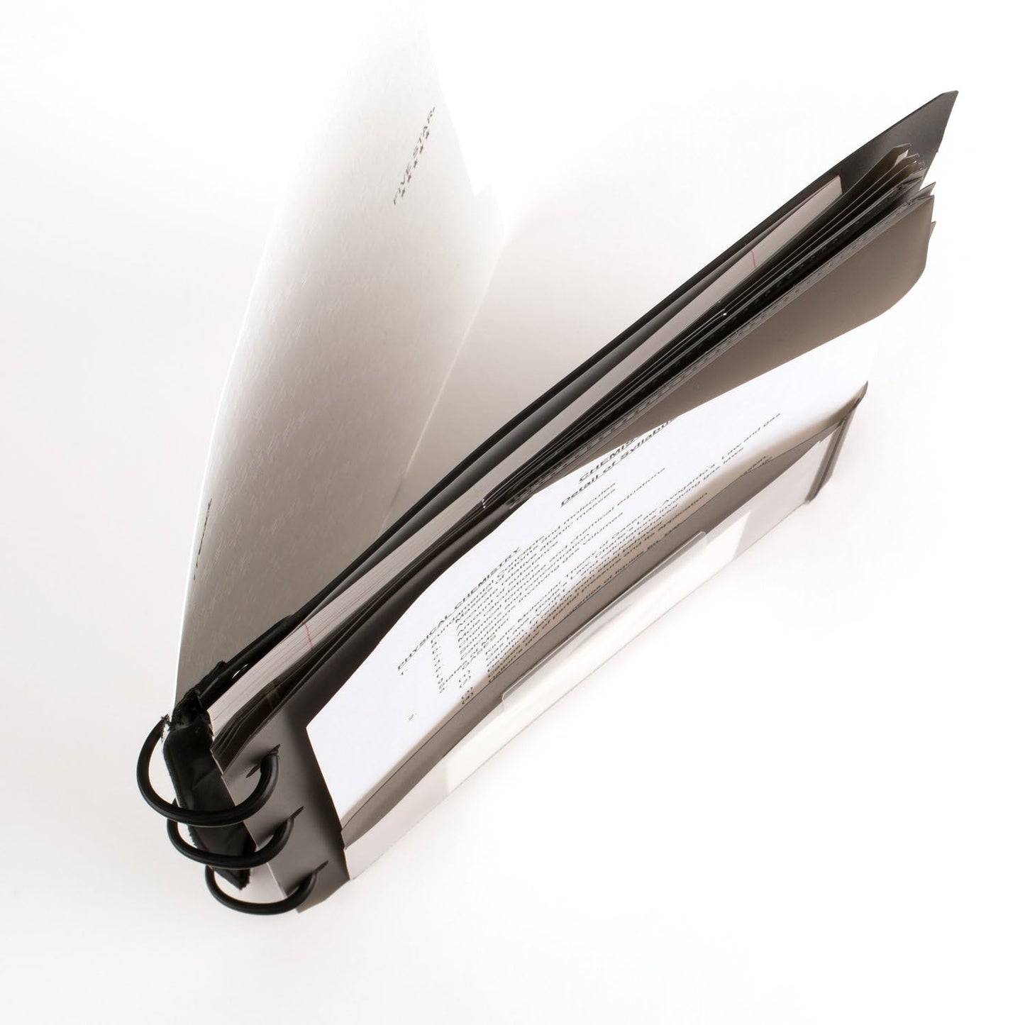 Five Star Flex Refillable Notebook + Study App, College Ruled Paper and 1-1/2 Inch TechLock Ring Binder with Pockets, Tabs and Dividers, 300 Sheet Capacity, White (29324AE2)