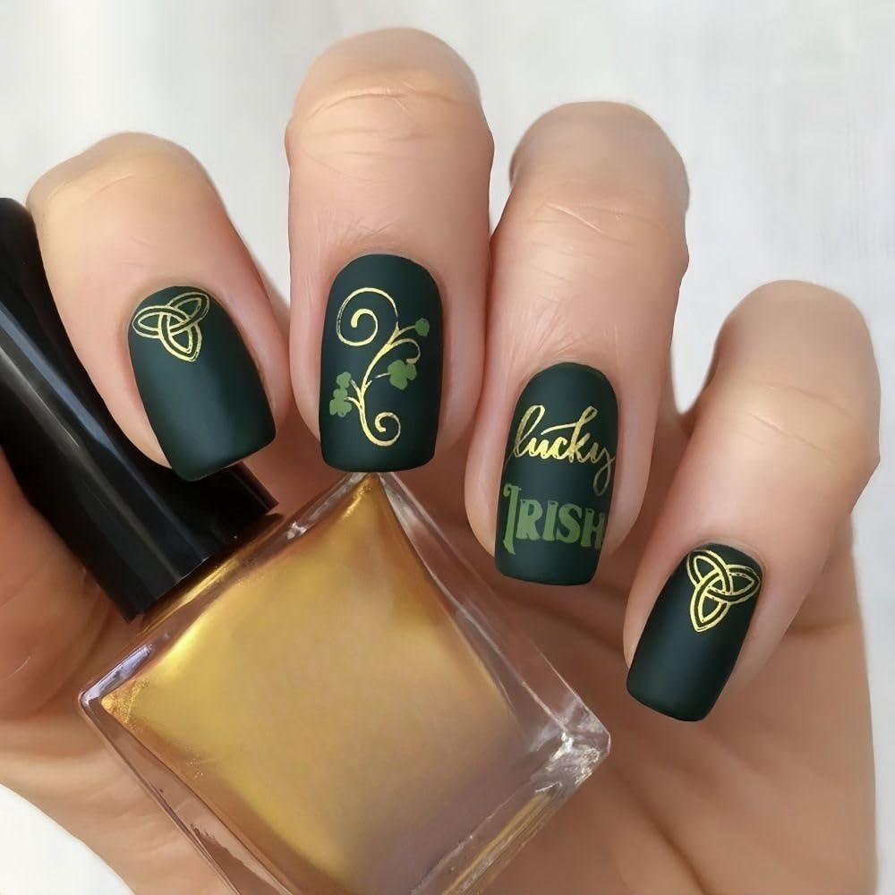 QQPPOLIU Green Press on Nails Square Medium Fake Nails with Design False Nails for Holiday 24Pcs