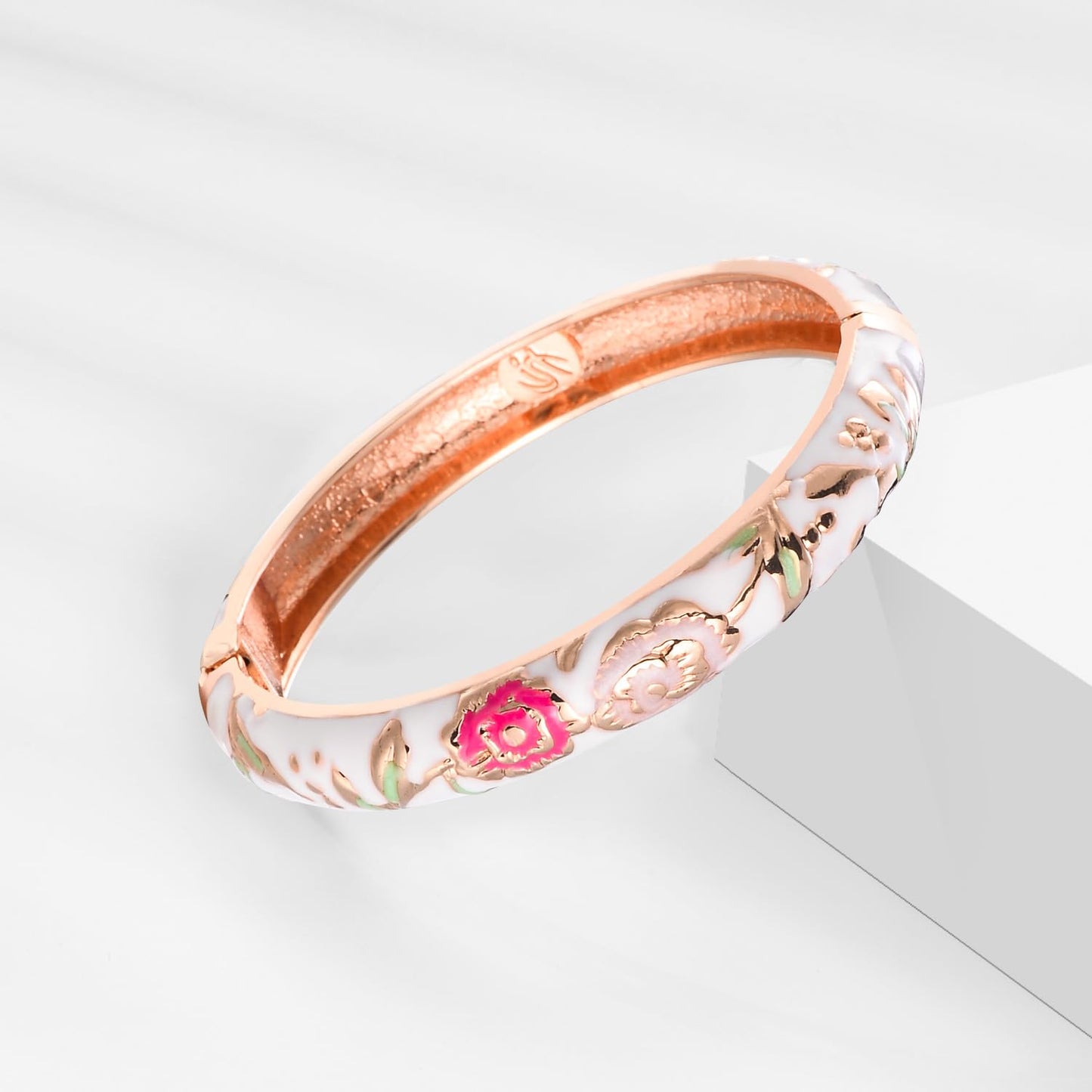 UJOY Bangles 5 Pcs Enamel Jewelry Set Rose Gold Flower Engraved Cloisonne Bracelets Pack in a Box 5PCS white
