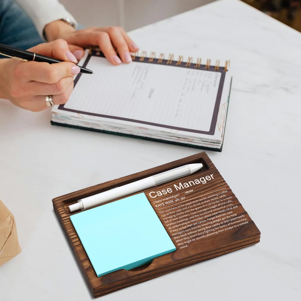 VYNWPDFLI Case Manager Appreciation Gift, Inspirational Office Decor for Social Workers, Thoughtful Desk Organizer with Engraved Definition, Wooden Sticky Note Holder,LQQ54