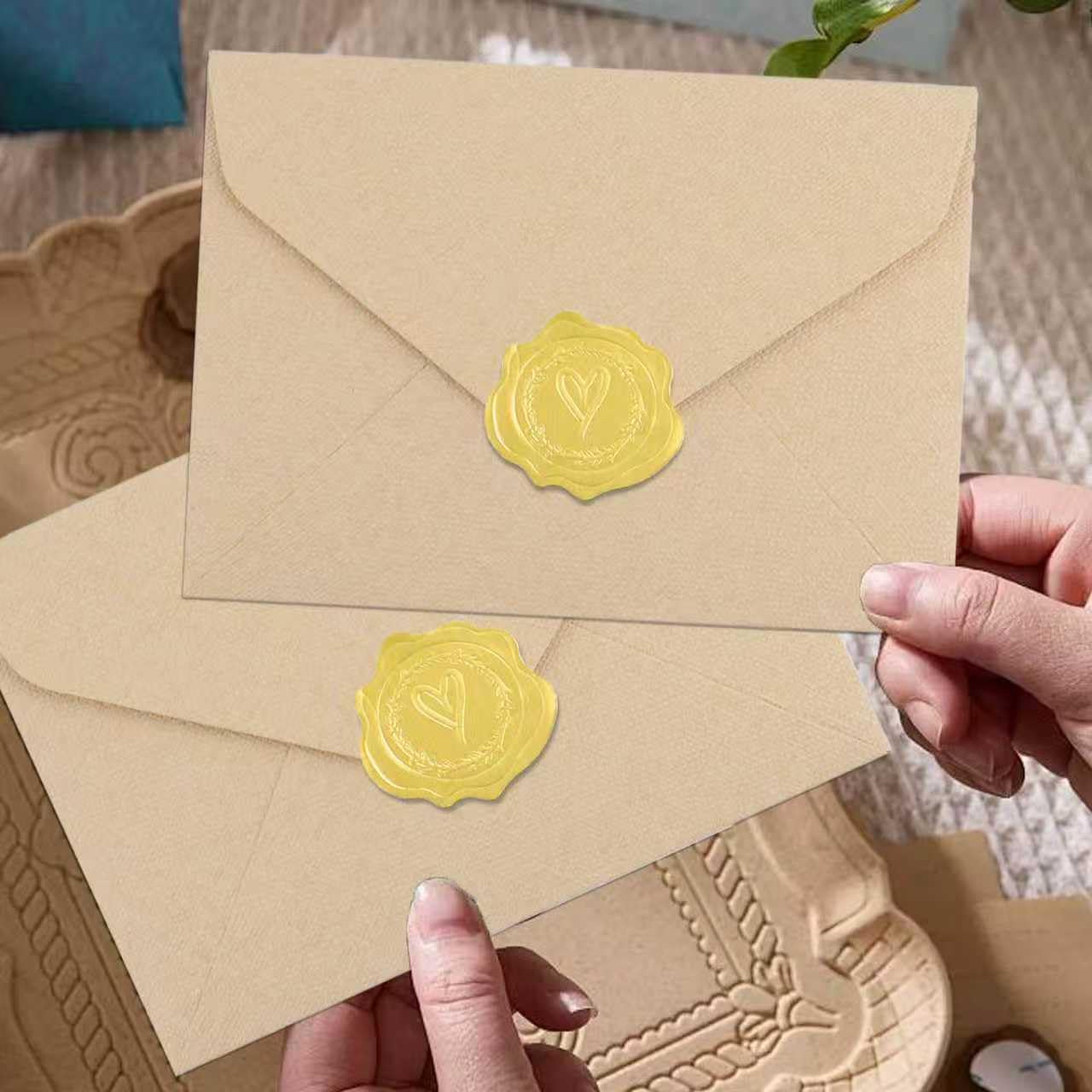 Discbind 50 Pack 4x6 Khaki Linen Envelopes with Gold Wax Seals - Handmade Look A6 Vintage Envelopes & Self-Adhesive Seal Stickers for Greeting Cards, love letter, Wedding, Party Invitation