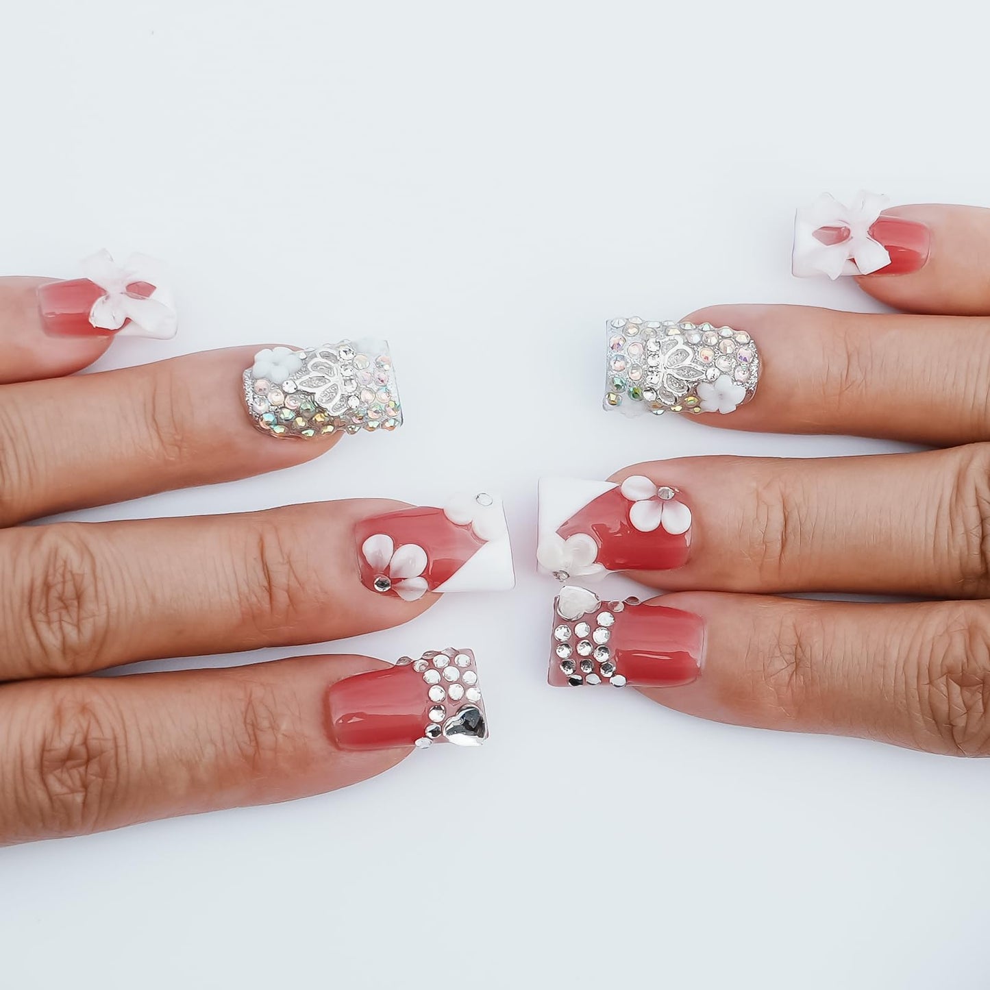 Tesytto Handmade Press on Nails Short Duck 3D White French Tip with V Design 3D Bow Flower Rhinestones Charms Nude Base Elegant Sturdy Art Pink 10 Pcs False Nails Set (Soft Pink Ivory Bow,M)