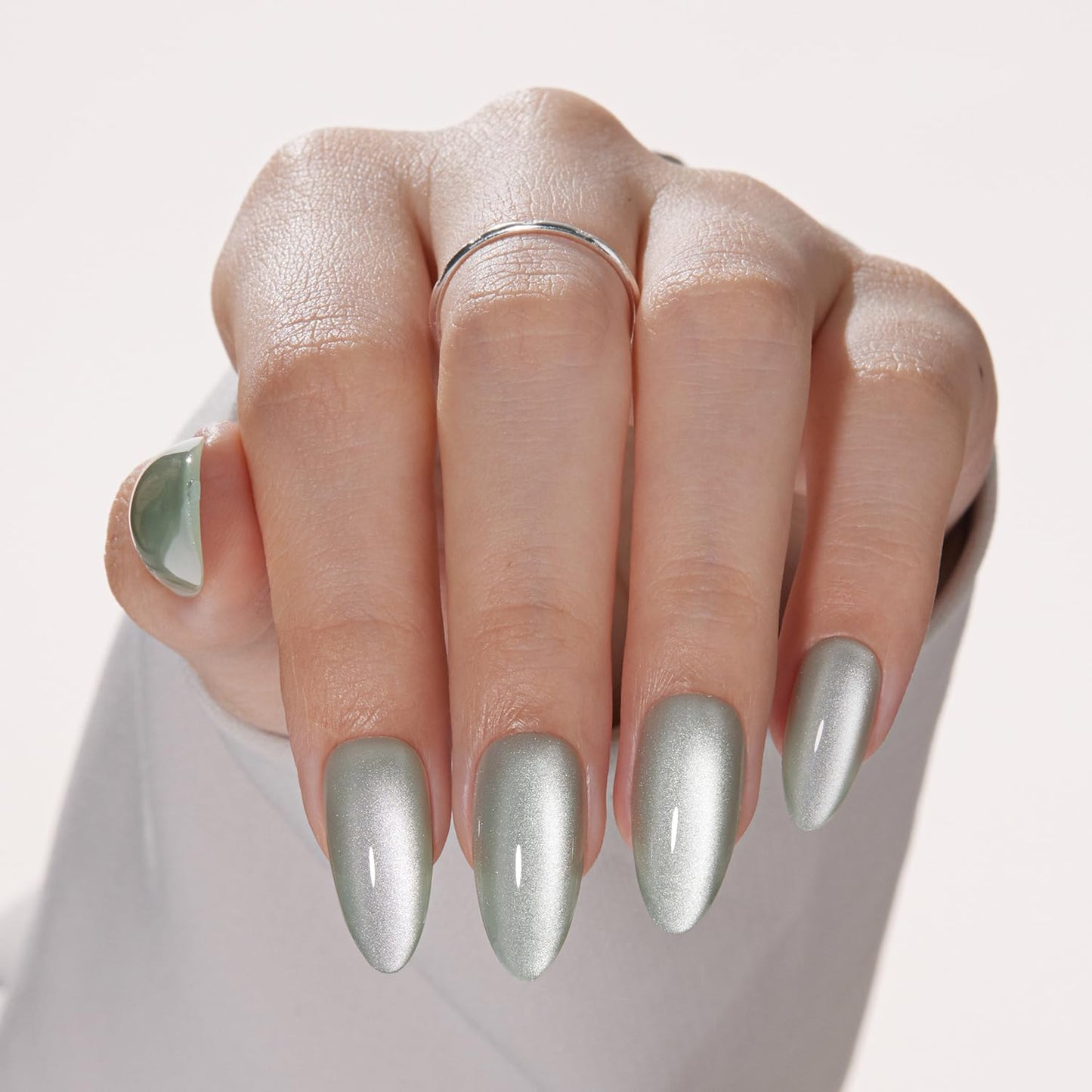 VSALON Press on Nails Medium Almond - Green Cat Eye and Solid Black Glue on Nails, Reusable Soft Gel Fake Nails - 2 Set of 32 PCS