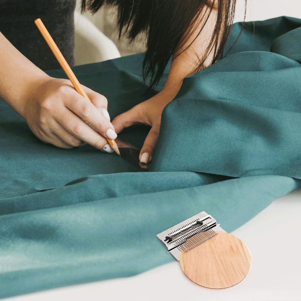 Joyzan Small Darning Loom, Speedweve Type Weave Tool Wood Mini Mending Stamping Machine Weaving Patch Kit Quickly Repair Mending Jeans Socks Clothes Stitching Knitting DIY Arts Beginner Holes 14 Hooks