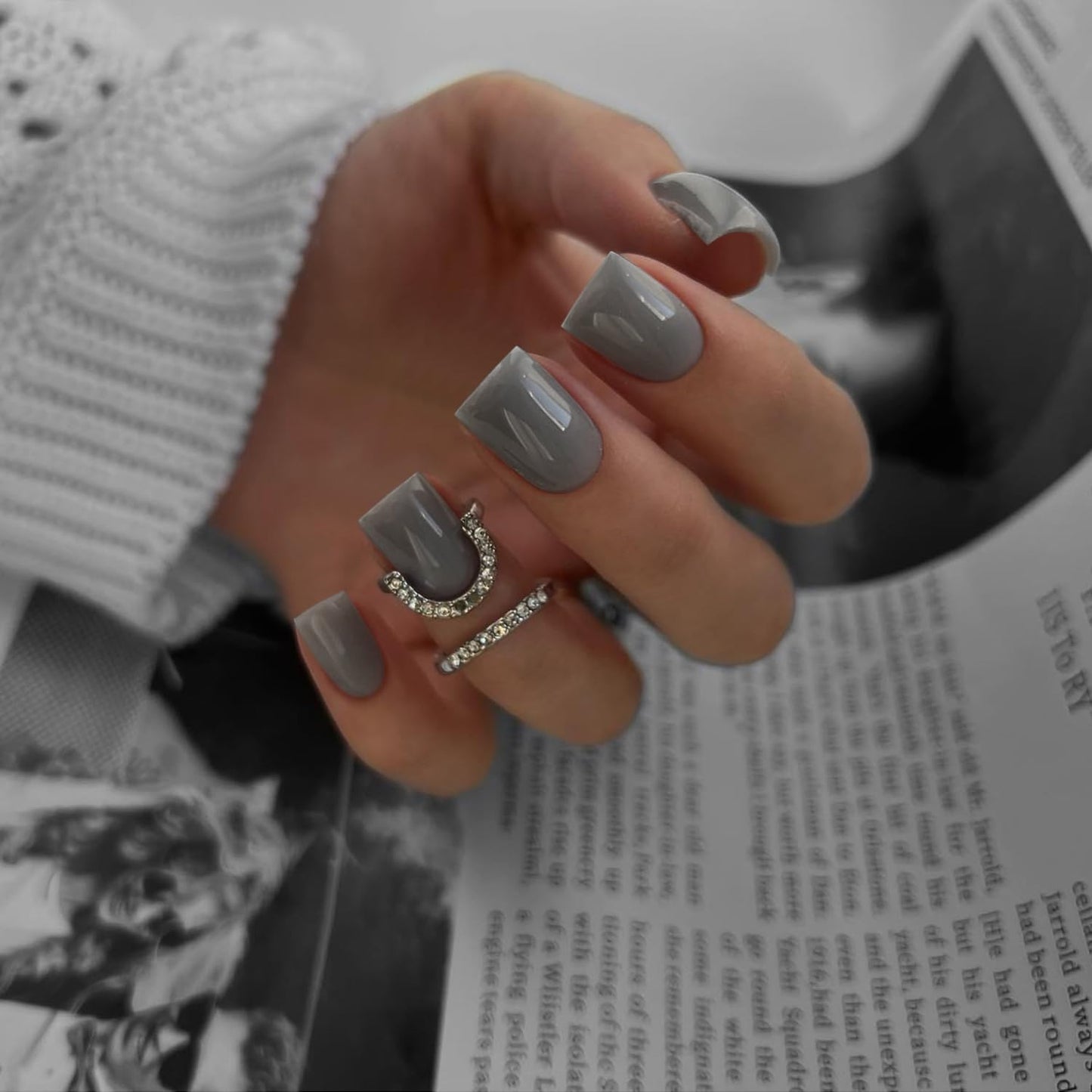 Light Grey Press on Nails Short Square, Short Fake Nails Glue on Square Nails Press ons, Soft Gel Glue on Stick on Nail for Women Thick Reusable Solid Color Acrylic Nail 24pcs