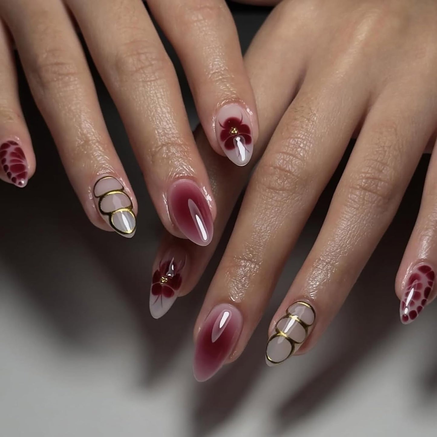 CJDLTS Flower Press on Nails Short Almond Red Floral Lines Pattern Design Gradient Acrylic Fake Nail Full Cover Glossy Almond Tip Artificial Fingernails 24Pcs DIY Press Ons Glue on Naisl for Women
