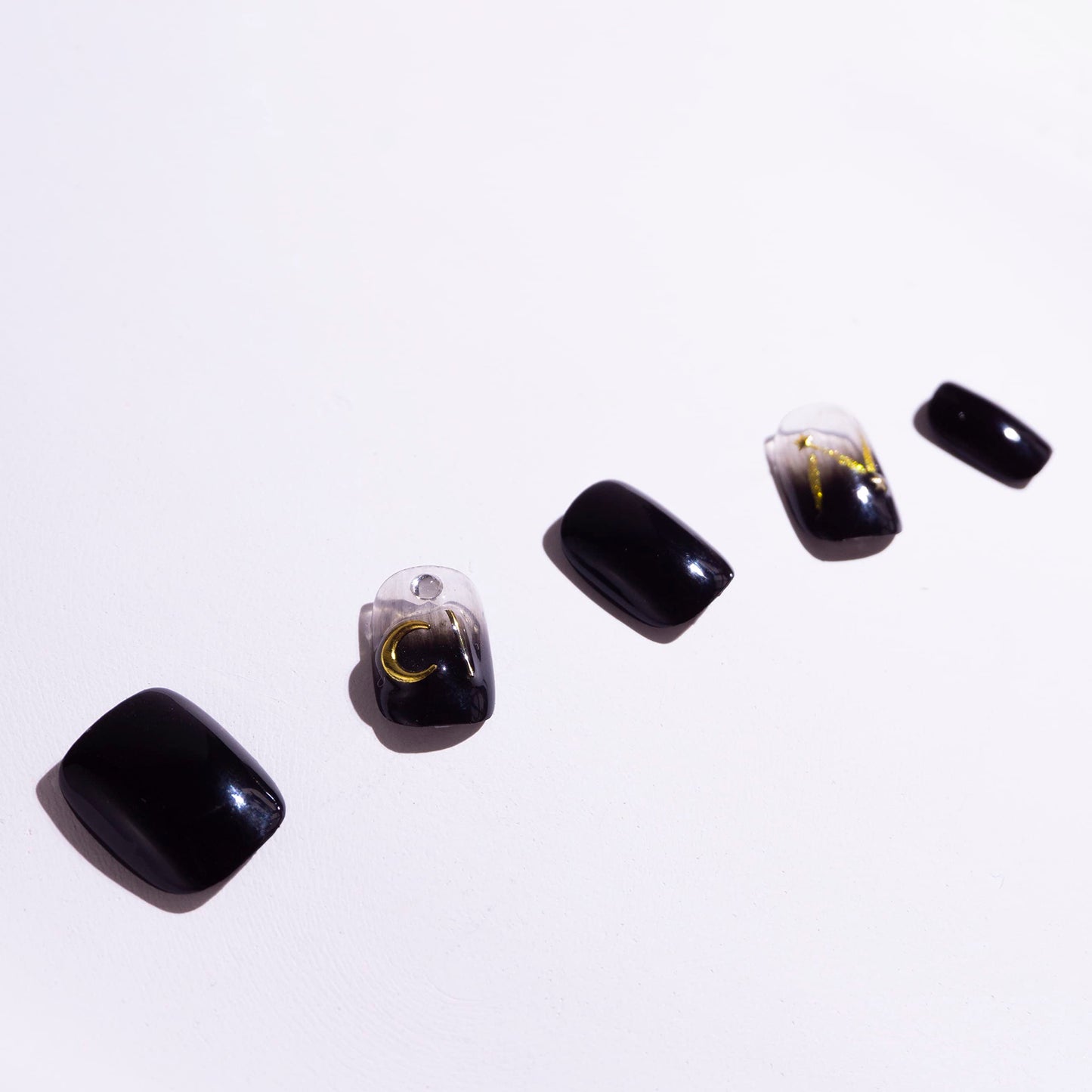 Light Rain Small Size Hand-made Press on Nails, 3D Gel UV Finished False nails with Design by Professional Manicurist