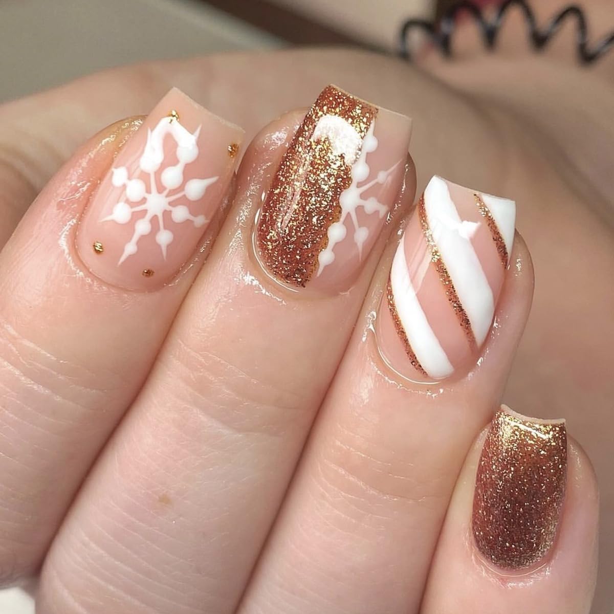Square Press on Nails Short - Christmas Fake Nails wtih Snowflake Design - Winter False Nails Press ons - for Women 24 Pcs
