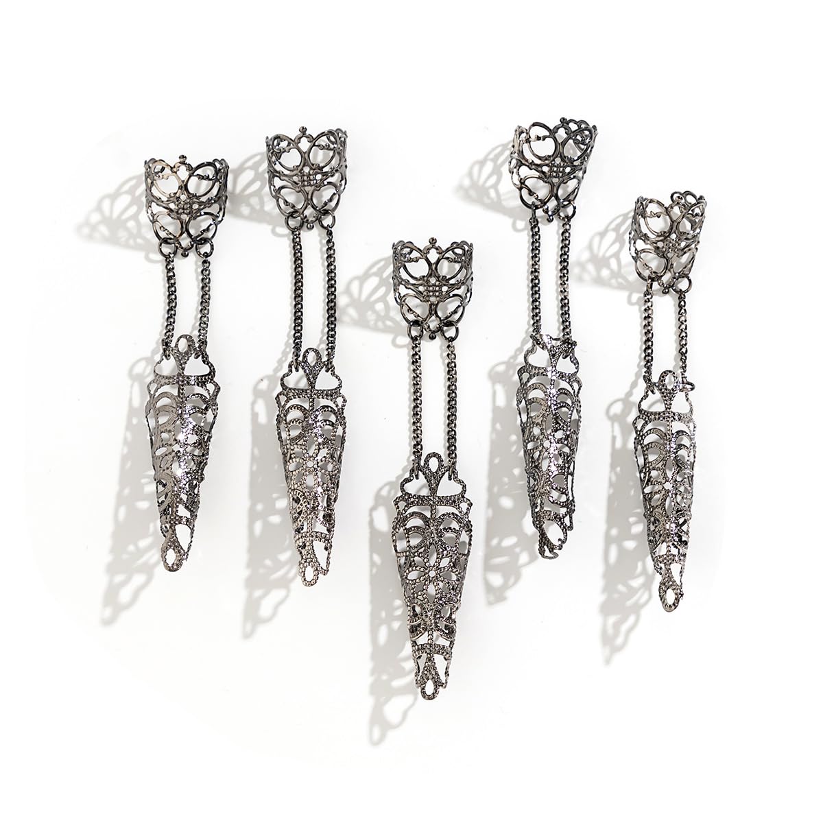 MOEEIJEW Gothic Nails Bracelets for Women Men Punk Fingera Hand Chain Cosplay Finger Rings Claw Bracelets Costume Jewelry (Black)