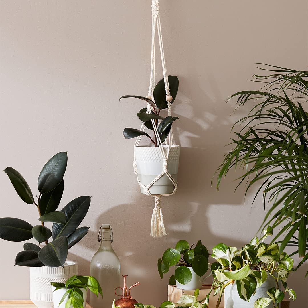 Calm Club 'Hang Time' Macrame Kit | Macrame Plant Hanger Kit | Macramé Hanging Planter Craft Kits | Mindfulness Gifts | Relaxation Arts and Crafts for Adults: Macrame Cord, Beads, Rings & Tutorial