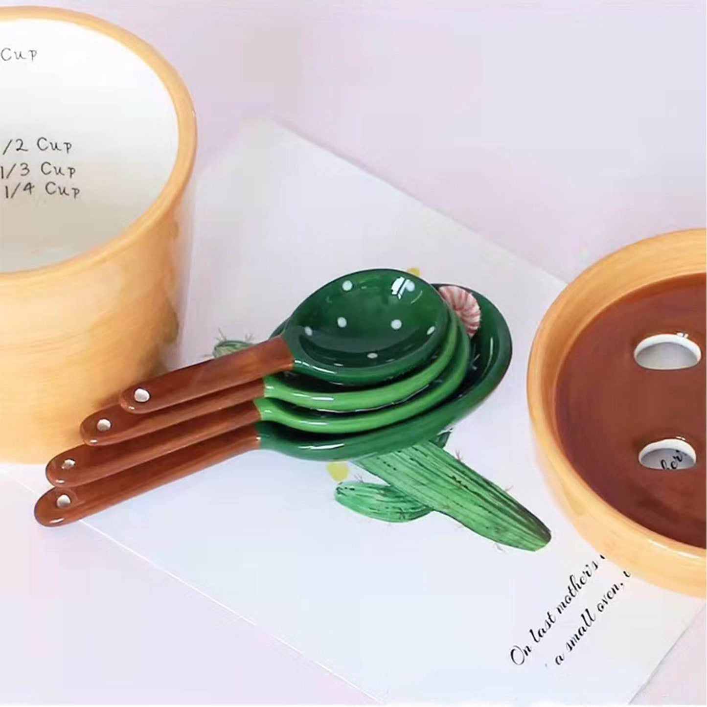 GICEY Cactus Measuring Spoons Set in Pot Ceramic Cute Small Cacti Measuring Spoons and Cups Green for Baking,Salt, Sugar Housewarming Gifts (Green）