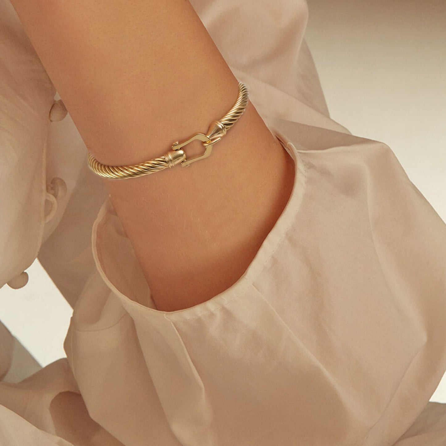 HX SHARE Twisted Cable Bracelet Stylish Fine Stainless Steel Cable Cuff Bracelet with Hook Clasp Bracelets Jewelry for Women