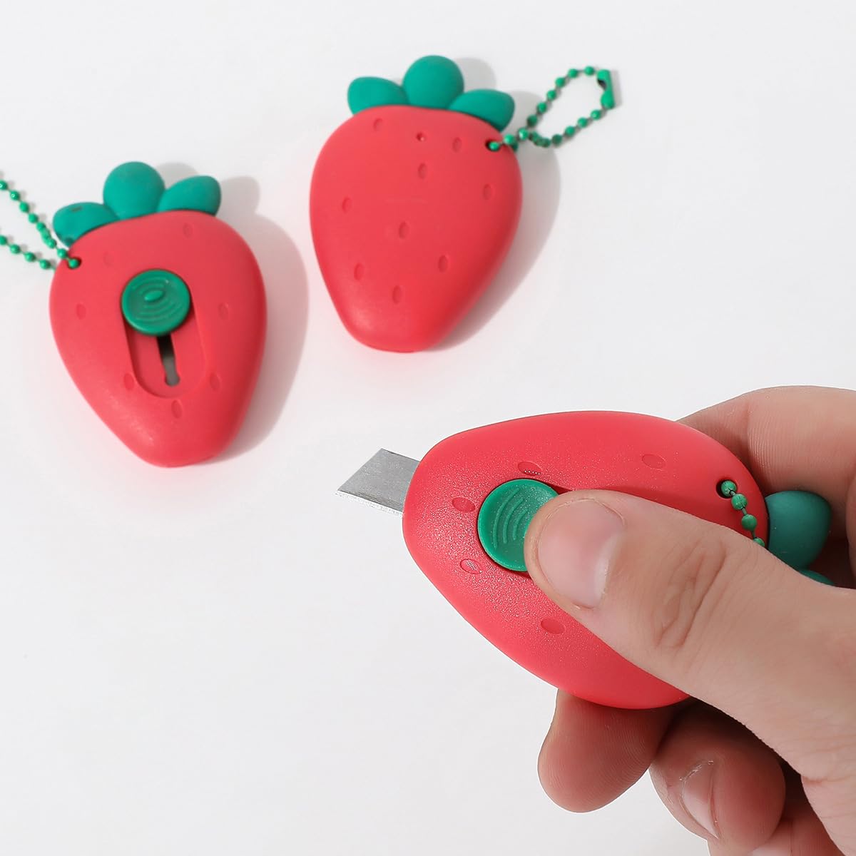 12 Pcs Mini Box Cutter Retractable Utility Knife Cartoon Strawberry Carrot Shape Pocket Size Art Craft Cutter for Mail Envelope Cardboard