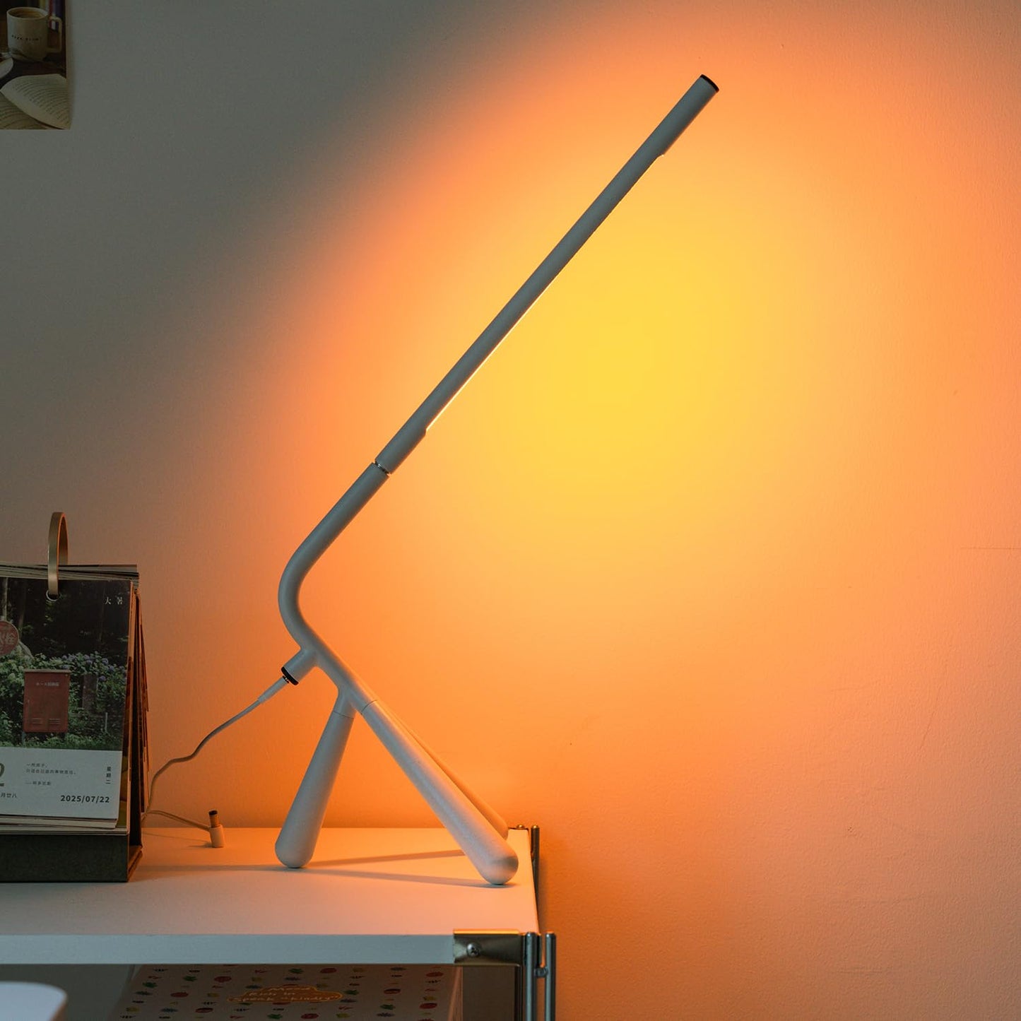Simisand LED Creative Desk Lamp with USB Tybe-c Stepless Dimmable Eye Caring Desk Light for Home Office Bedroom Bedside College Dorm, Reading Lamp,Decorative Gift Table Lamp Red Orange