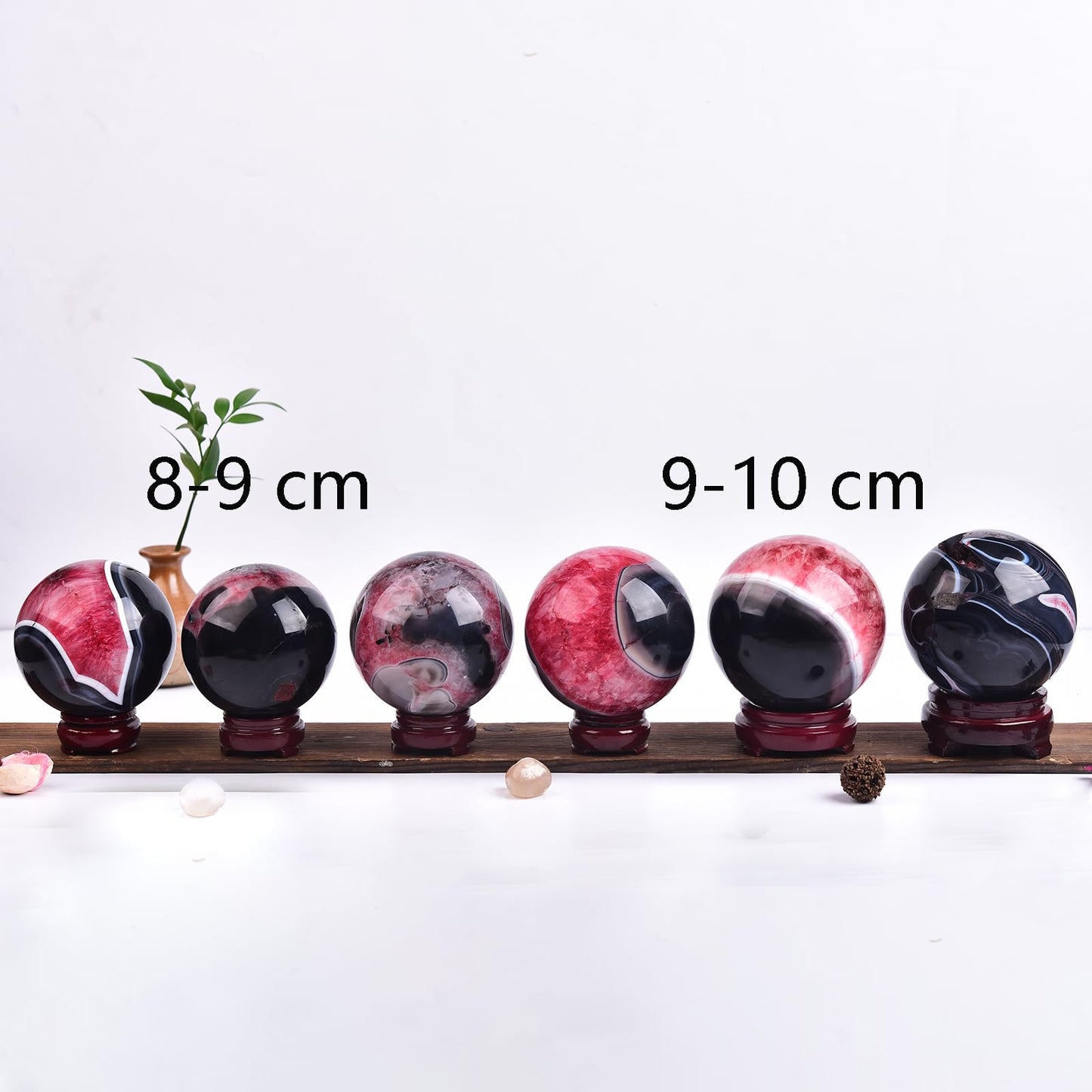 JIC Gem Large Black Red Onyx Agate Crystal Sphere Quartz Crystal Ball with Stand Healing Ornament Witchcraft Meditation Decor(80-90mm)