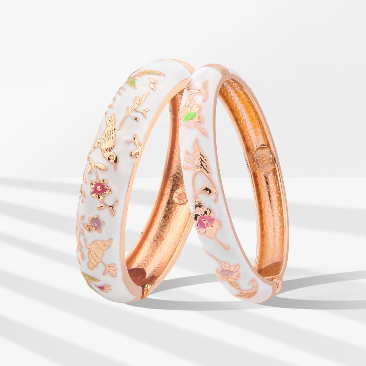 UJOY Colors Handcraft Jewelry Cloisonne Bracelet Enamel Bird Spring Hinged Womens Bangles Gifts Box 55C49-55A81 White