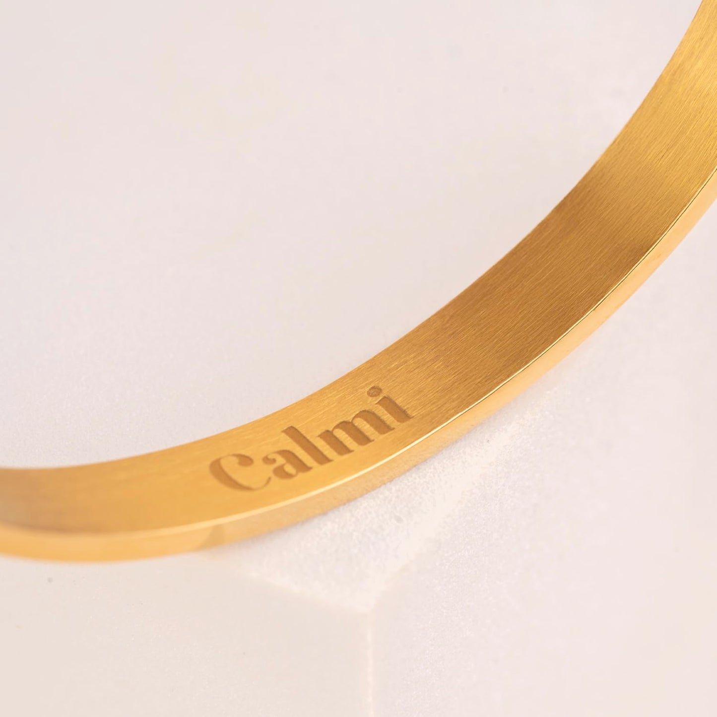 CALMI - Magnetic Wellness Bracelet with Adjustable Stainless Steel Design - 18K Gold-Plated - Wearable Magnetic Field Accessory for General Wellbeing | Unisex (Silver)