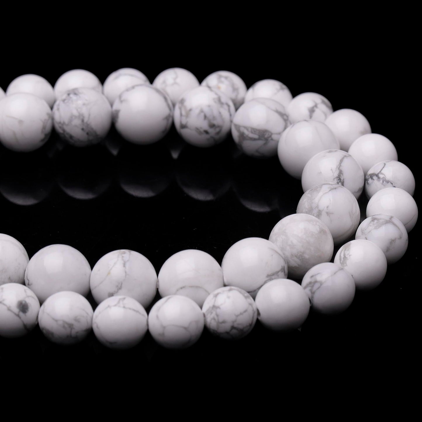 Chicager Natural Stone Beads for Jewelry Making,8mm Howlite Polished Smooth Round Gemstone Beads for Bracelet Necklace 15 Inch