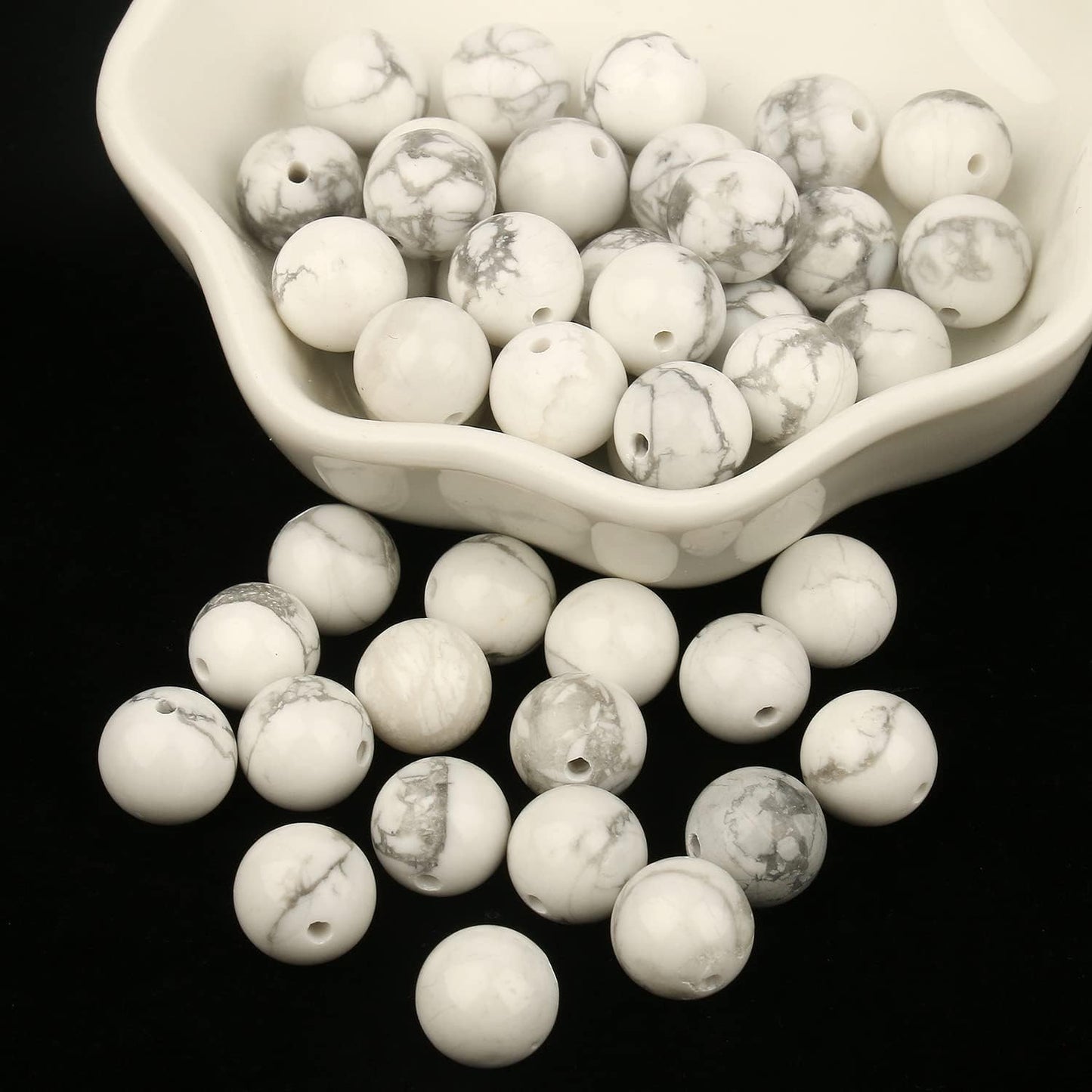 Yochus 60pcs White Howlite Turquoises Beads，6mm Healing Power Natural Stone Round Loose Beads for Jewelry Making Earring Necklace DIY Crafts