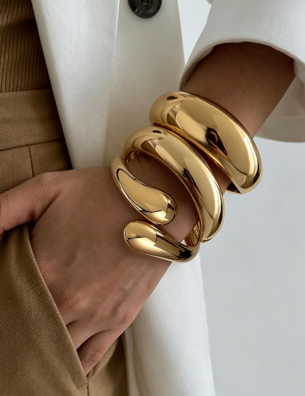Chunky Gold Bangle Bracelets for Women, Dainty 14k Gold Plated Big Stackable Bangles Set, Trendy Statement Cuff Bracelet Jewelry Prom Wedding Accessories