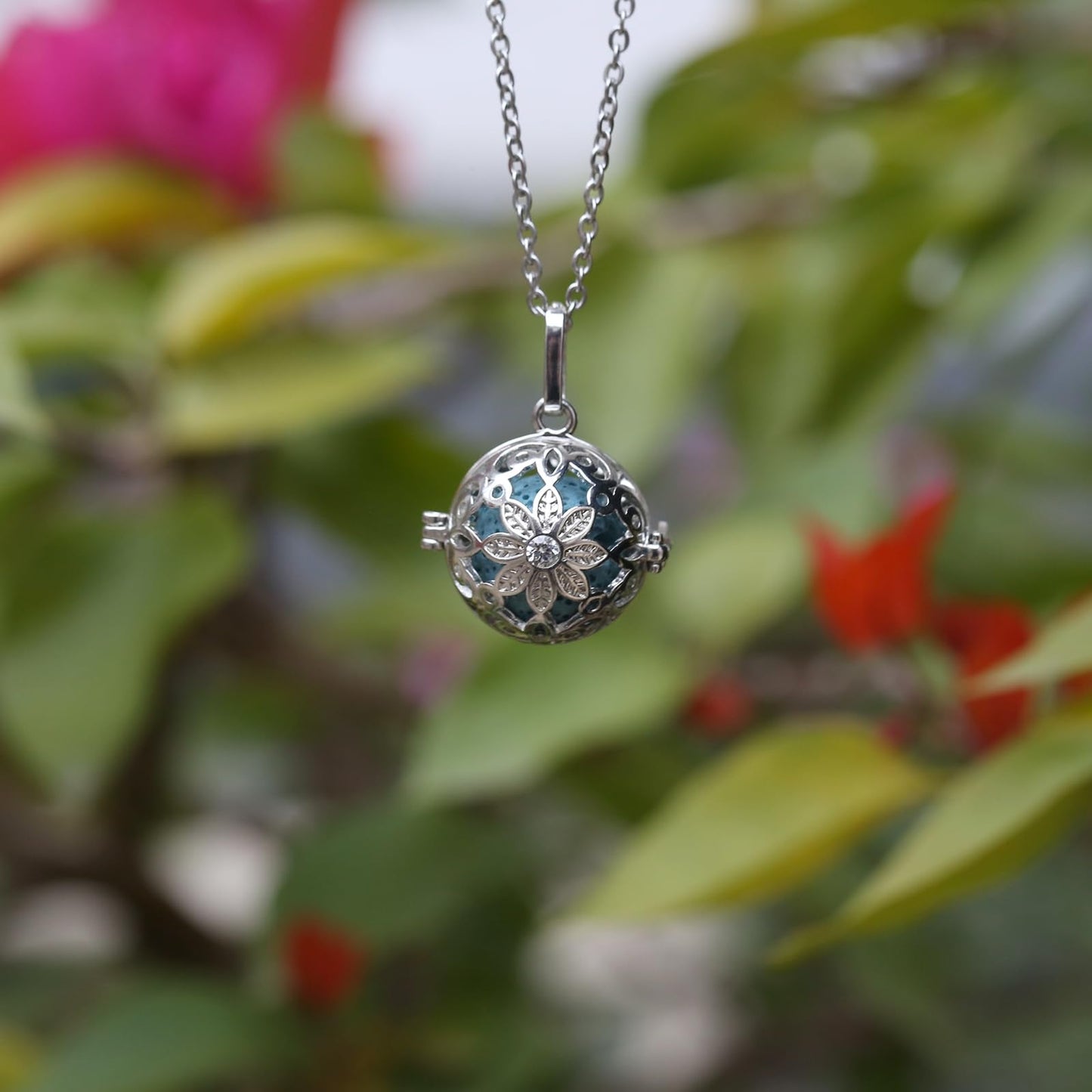 2 PCS Aromatherapy Essential Oil Diffuser Necklace Hollow Ball and Colored Lava Stone Pendant Necklace for Women