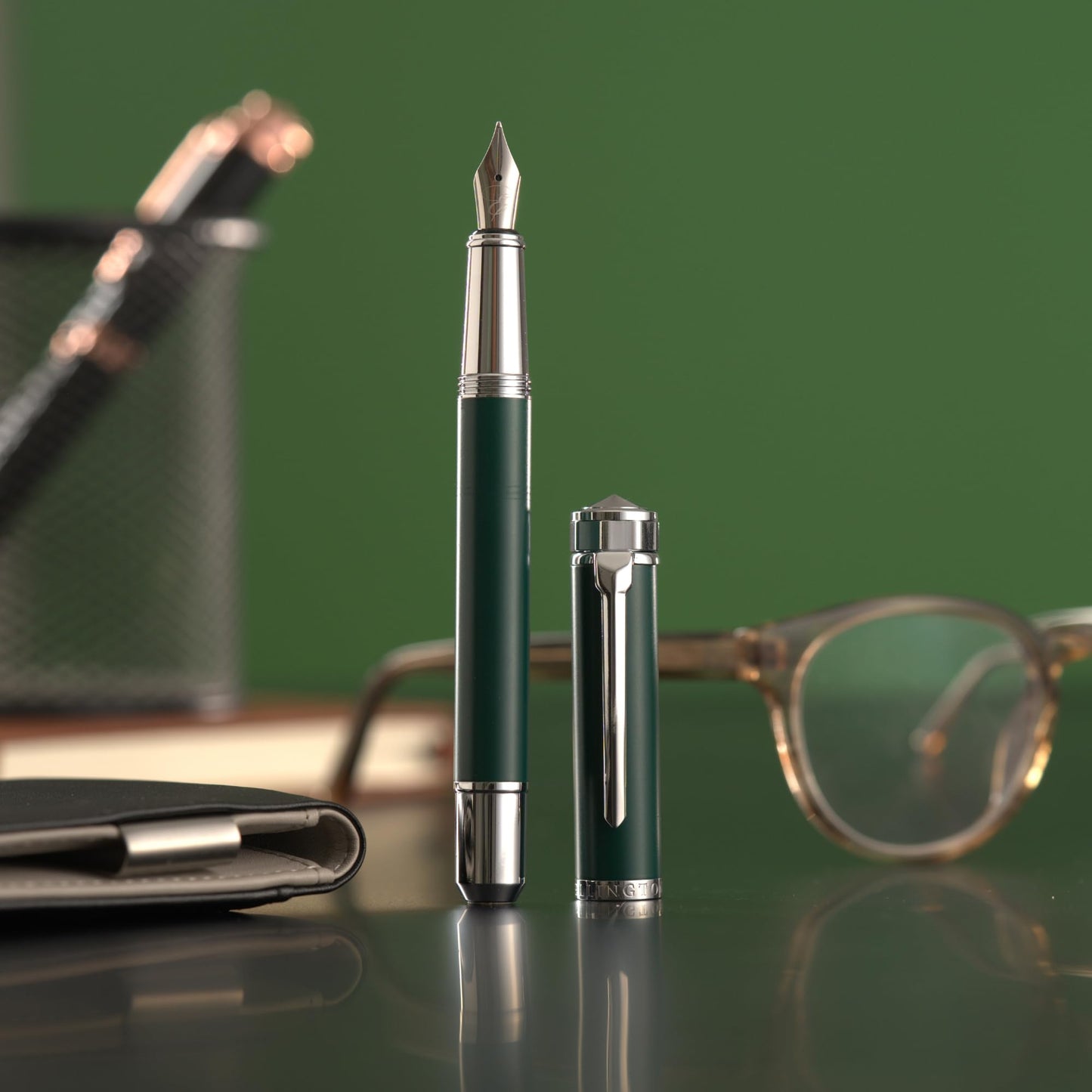 Ellington Pens Pocket Size Fountain Pen Medium Nib – 12cm Compact Luxury Mini Pen, Ink Converter, 3 Cartridges – Sleek Finish, Ideal for Travel, Journaling & Gifting