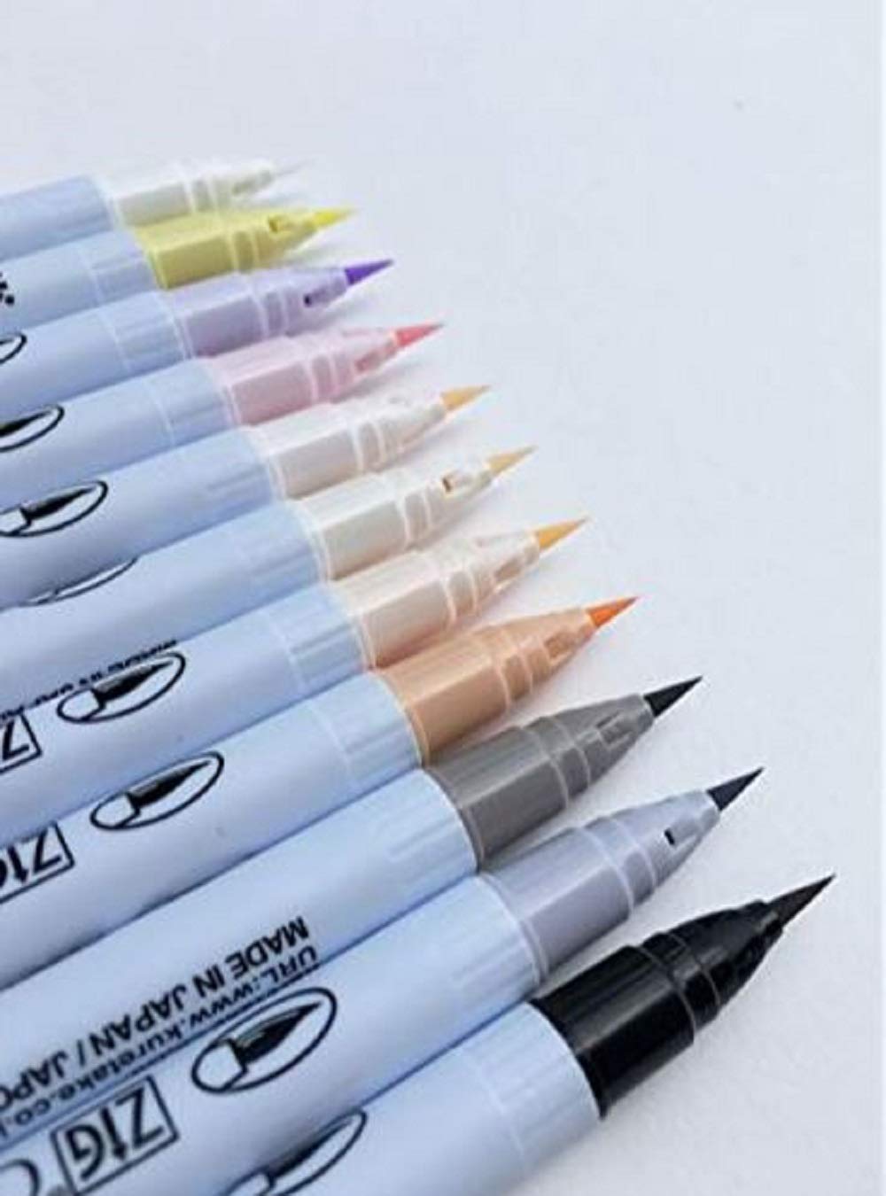 Kuretake ZIG CLEAN COLOR Real Brush Neutral & Natural Tones 12 Colors set, AP-Certified, Flexible Brush Tip, Odourless, Xylene Free, Easy to creat narrow and wide lines, Made in Japan