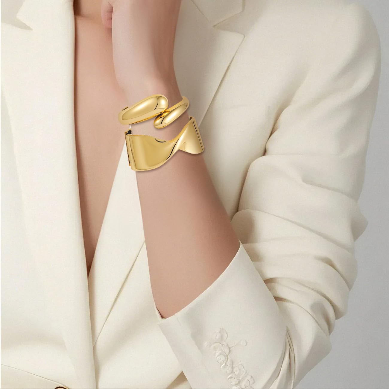 Emibele Gold Bangle Cuff Bracelet Stack, Chunky 18K Gold Plated Teardrop Hinged Thick Bangle Bracelet Set, Non Tarnish Bracelets for Women, 2 Pack, Gold