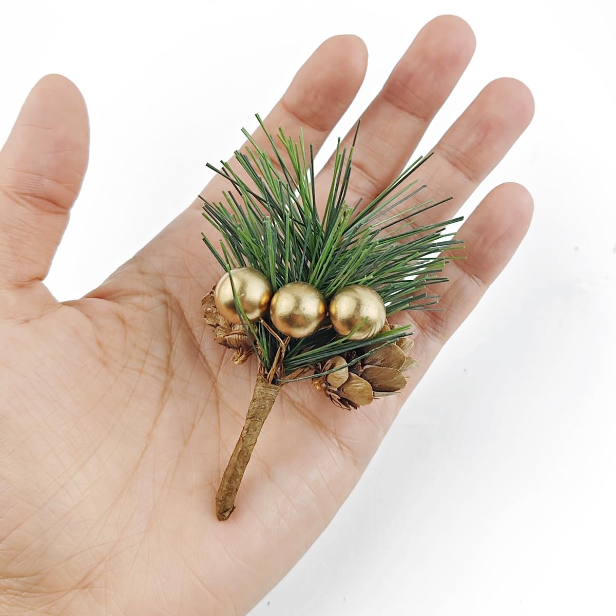 TIHOOD 25PCS Artificial Pine Picks, Pine Needles Branches with Gold Berry Stems, Small Fake Berries Pinecones Branches for Crafts Christmas Tree DIY Garland Holiday Wreath(Gold)