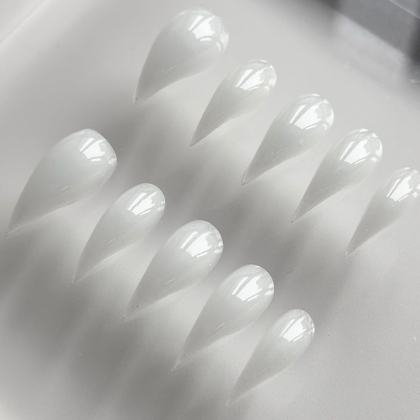 Luxury Press on Nails Medium Curved Stiletto Handmade Eagle Claw Unique Reusable ABS Material Fake Nails Dragon Claw False Nails with Designs Cat Claw Glossy Glue on Nail Thick Acrylic Nail(M)