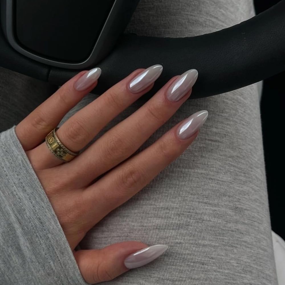 Almond-Shaped Press-On Nails, Glossy Cat Eye Effect, Off-white, 30 Pieces (Off-white, 30 pcs)