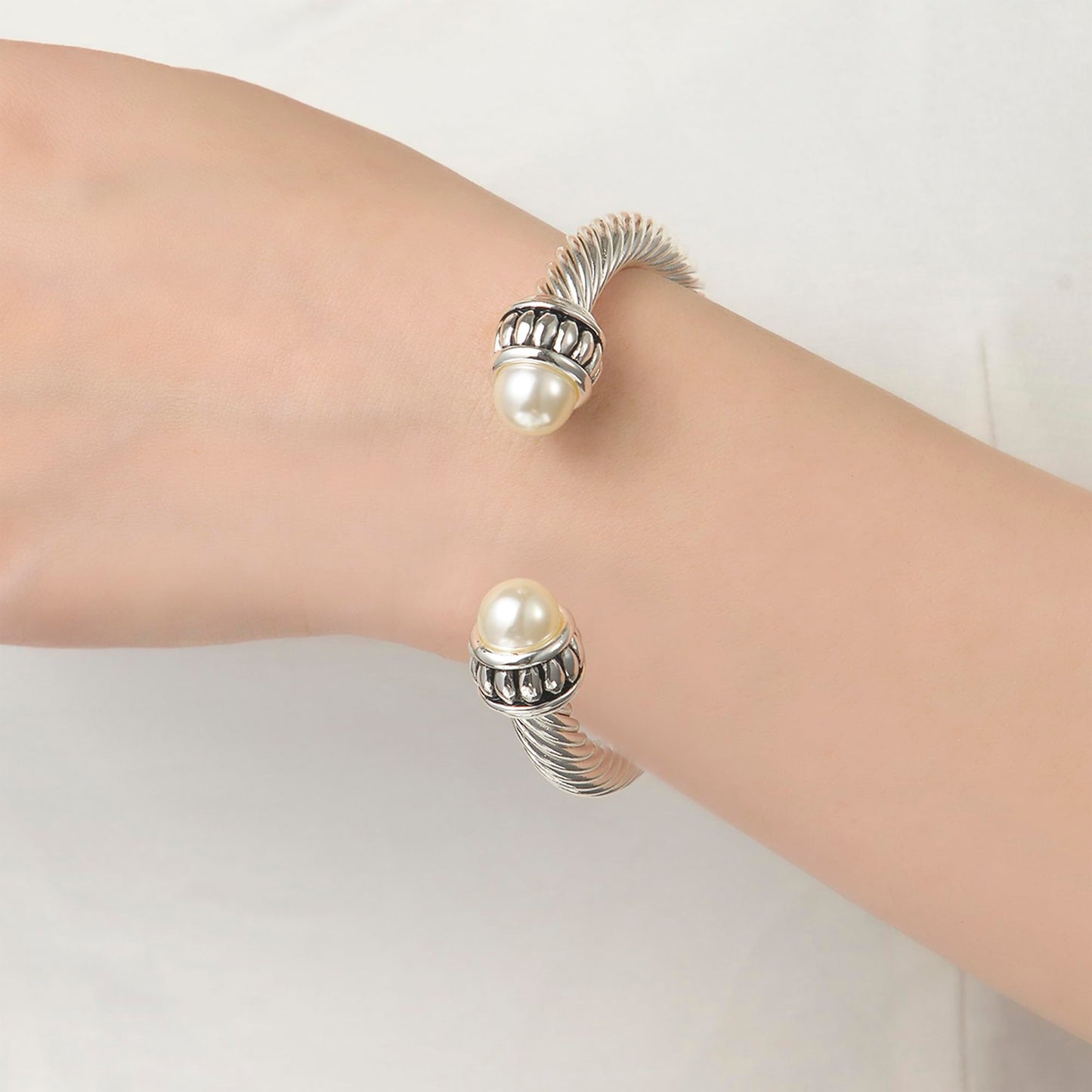 UNY JEWEL Jewelry Make a Statement Two Tone Twisted Cable Wire Caviar Imitation Pearl Cuff Bangle Makes a Stylish Christmas Gift (Silver Cream)