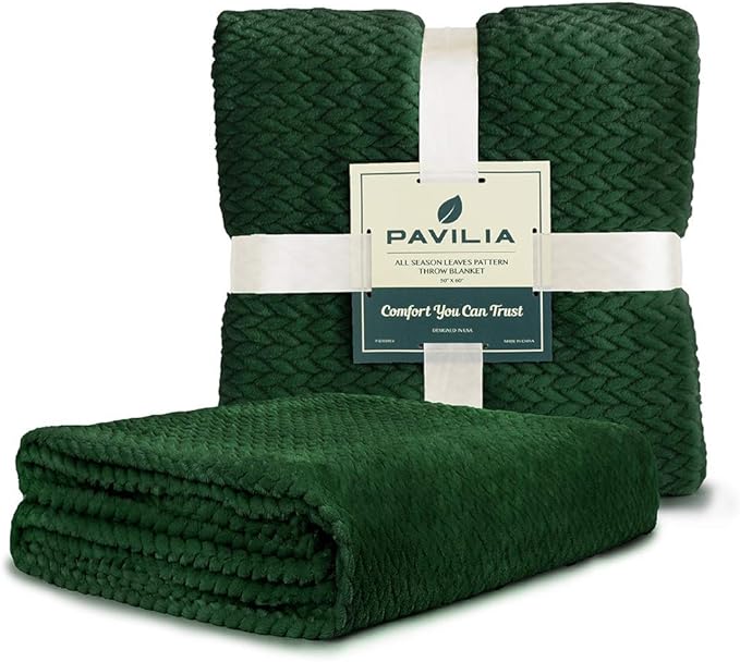 PAVILIA Soft Fleece Forest Green Throw Blanket for Couch, Lightweight Plush Warm Blankets for Bed, Fuzzy Cozy Flannel Blanket Throw for Sofa, Travel, Jacquard Pattern, Emerald Green, 50x60 inch