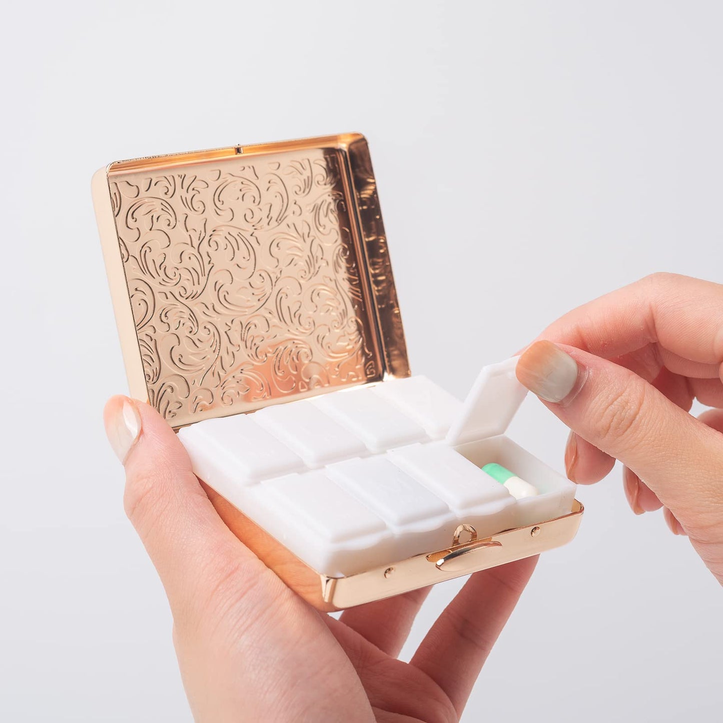 Fashion Elegant Medicine Portable Double Protection Switch Metal Travel Pill Box (7 Days) /8 Compartment (Champagne Gold)