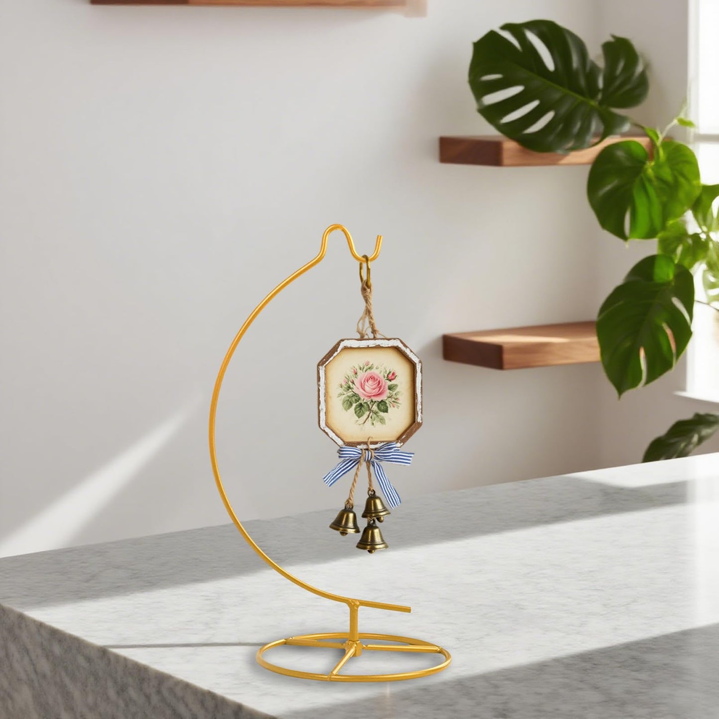 MADOCEGO Ornament Display Stand,Assembled Display Stand with Hook,Iron Pothook Stand for Hanging Glass Globe, Air Plant Terrarium, Home Wedding Decoration ( Gold )