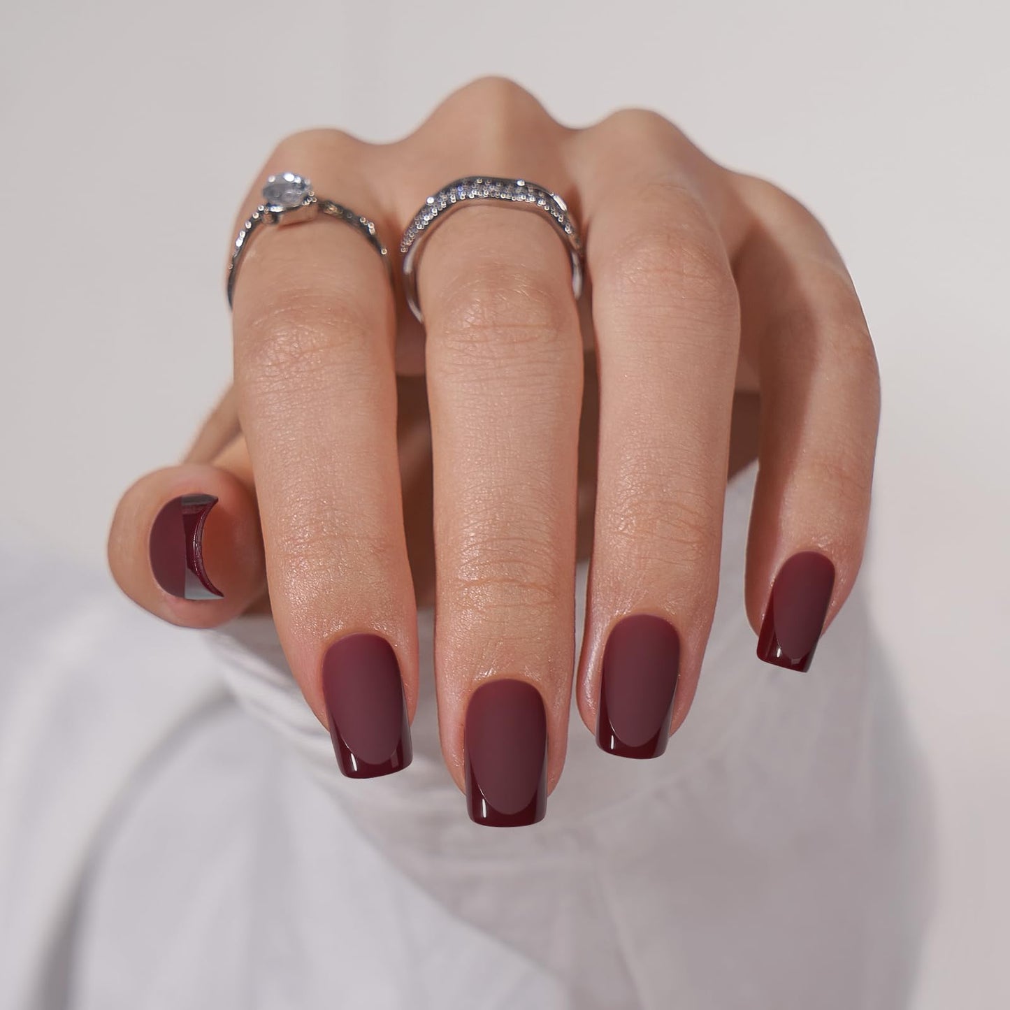 BTArtbox Press on Nails Short Square - Dark Red Nails with Glossy French Tips in a Matte Finish, Soft Gel Fake Nails Glue On Nails in 16 Sizes for Christmas, Classic & Cozy Cocoa