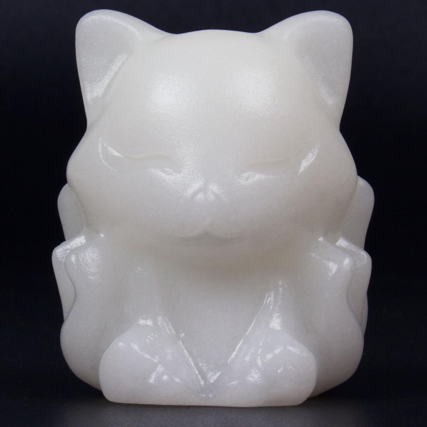 QLRSUXN White Marble Nine Tailed Fox Decor,2 Inch Healing Crystals Fox Statue,Lucky Guardian Pocket Fox Figurines as Women’s Gifts,Fox Figurine for Office Home Decor and Ornament.