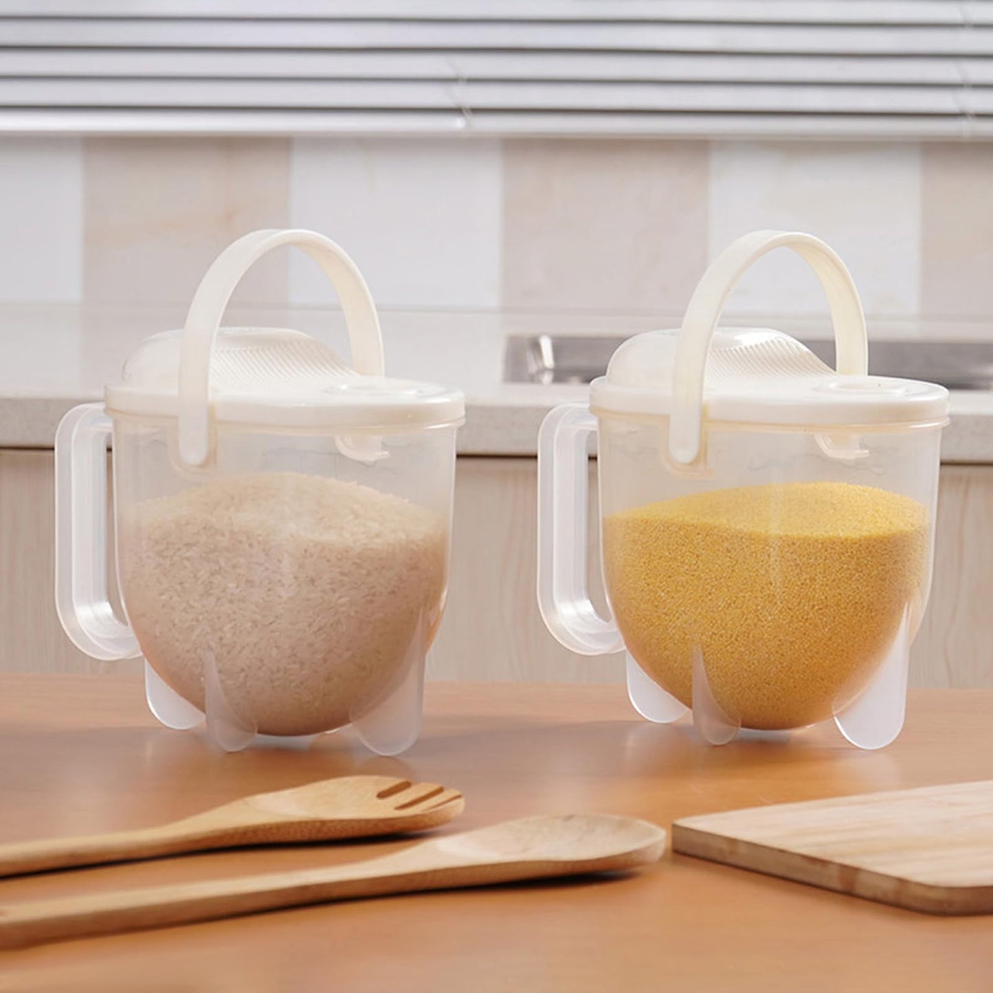 Rice Washer Strainer Bowl with Top Drainer, Microporous Small Colander Washing Bowl Rice Cleaner Strainer Colander for Washing Rice, Multigrain, Beans & Small Grain Food