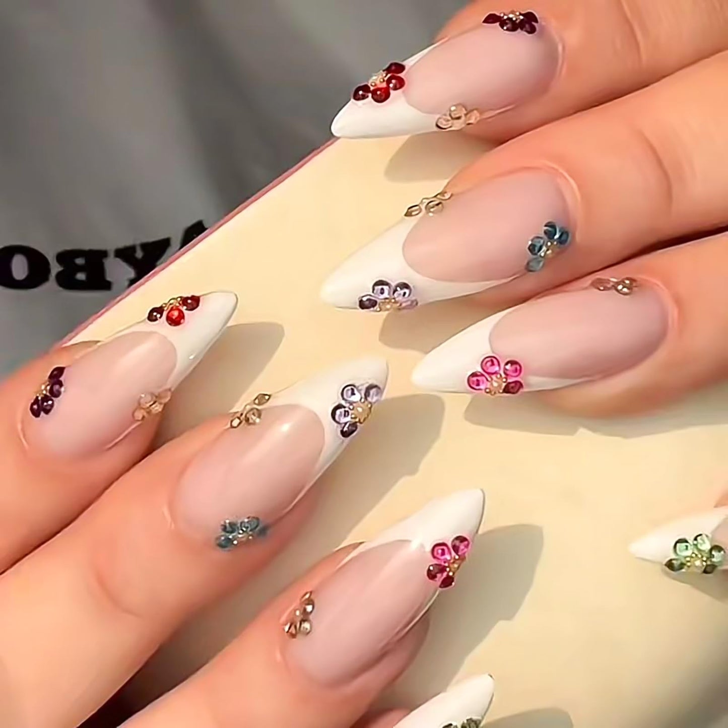RUOKEXIN Long Press on Nails Almond Fake Nails White French Tip False Nails with 3D Flower Designs Stiletto Nail Press ons Sparkly Artificial Nails for Women 24Pcs